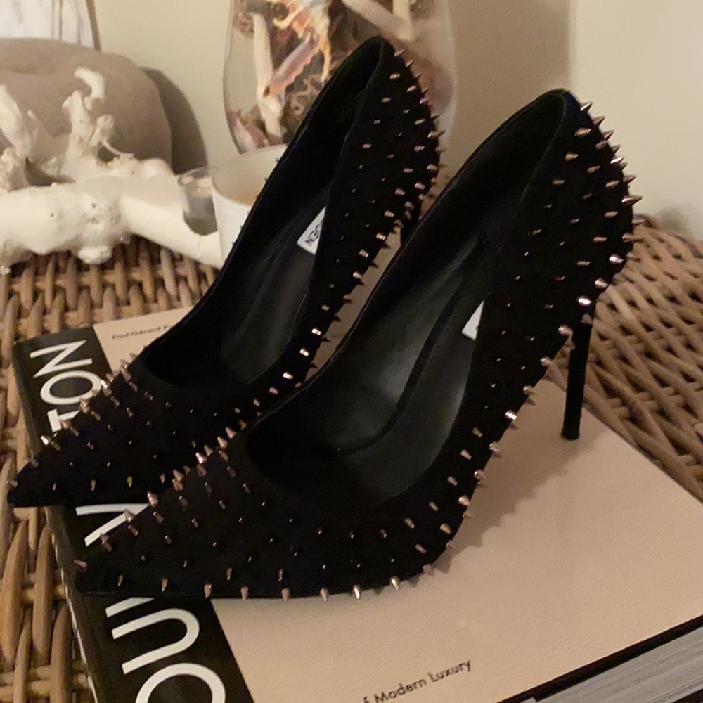 Like NEW Steve Madden Vala Studded Stilettos!